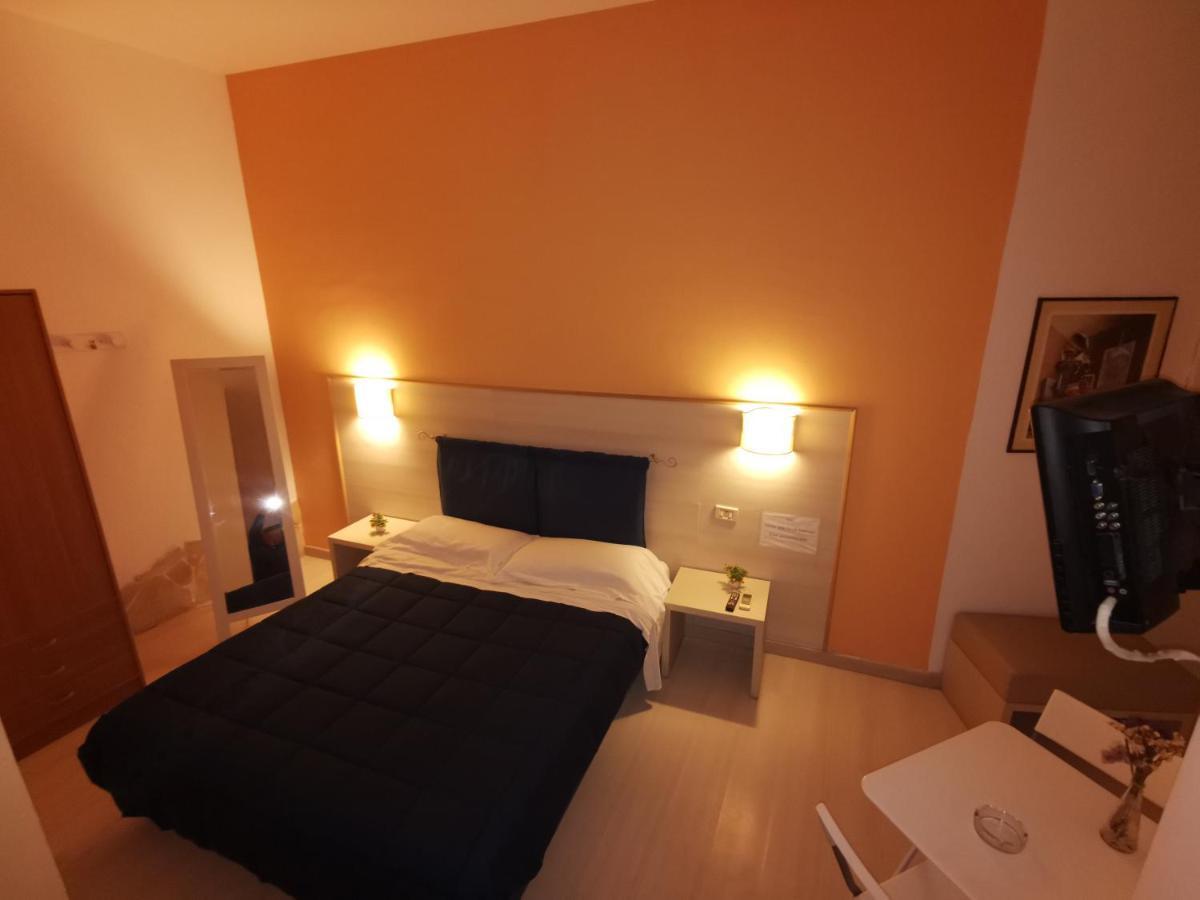 Borgo Marinaro Hotel Aci Castello Exterior photo